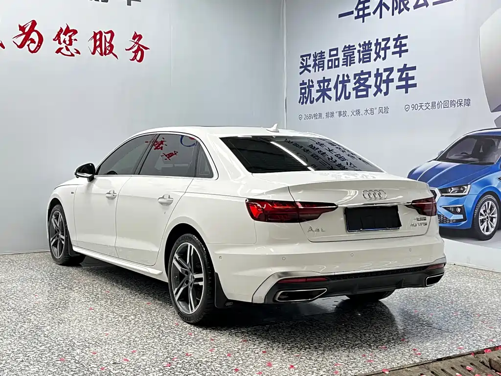 Audi A4L 2021 — фото 15