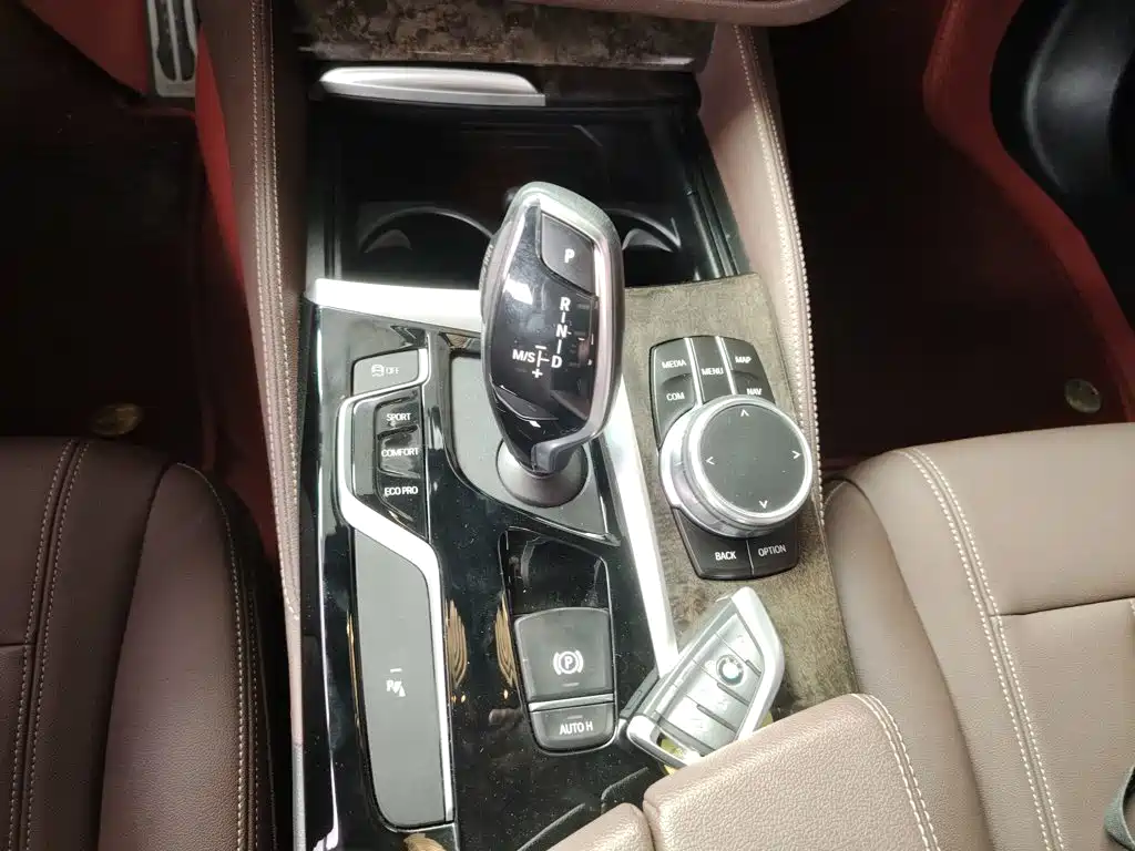 BMW 5 Series 2019