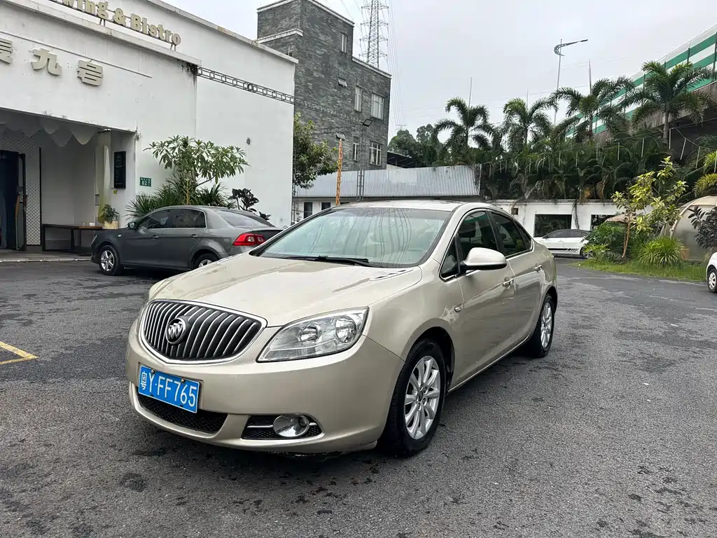 Buick Excelle 2014 — фото 1