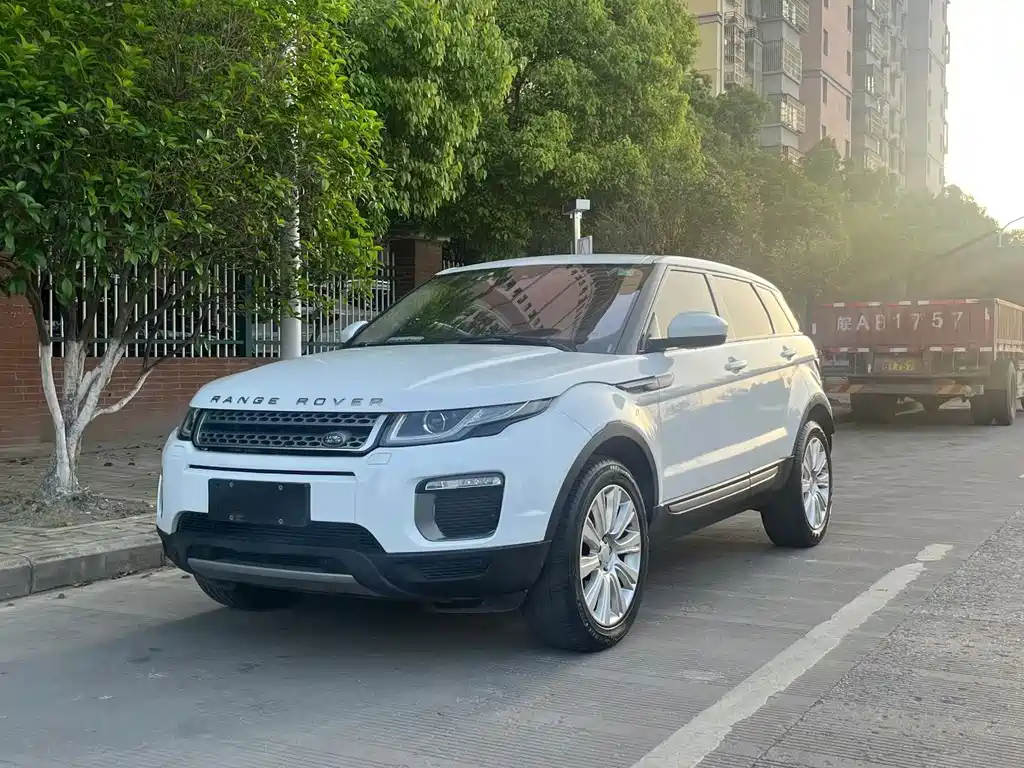 Land Rover Evoque 2016 — фото 1