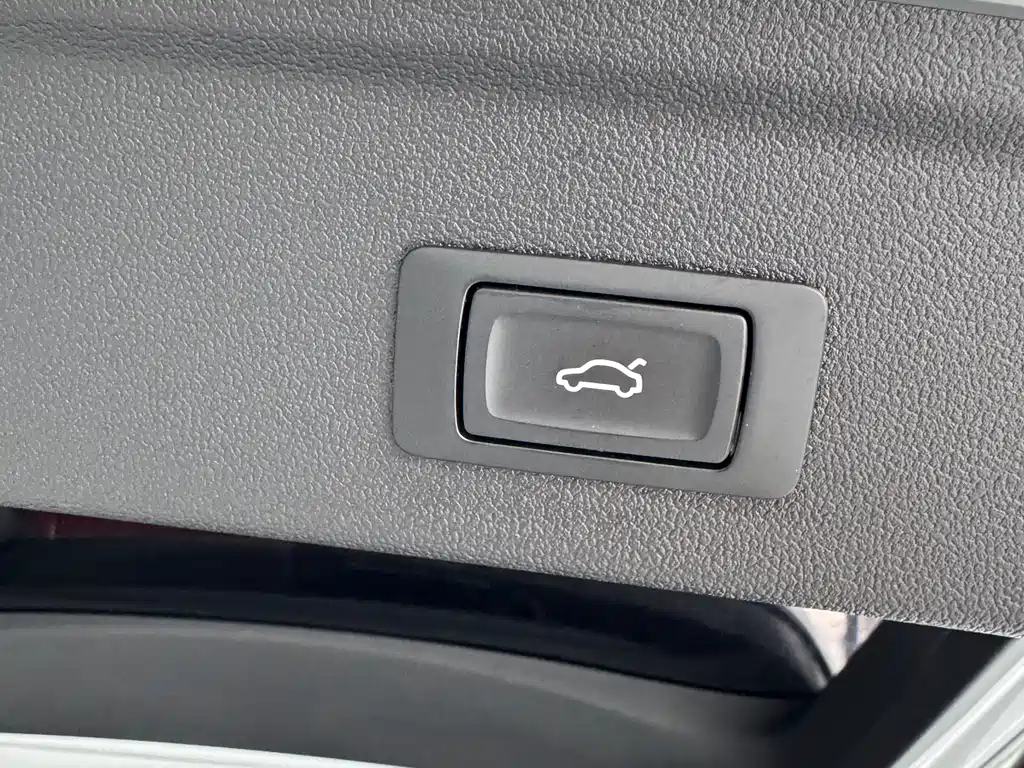 Audi A3 2022 — фото 11