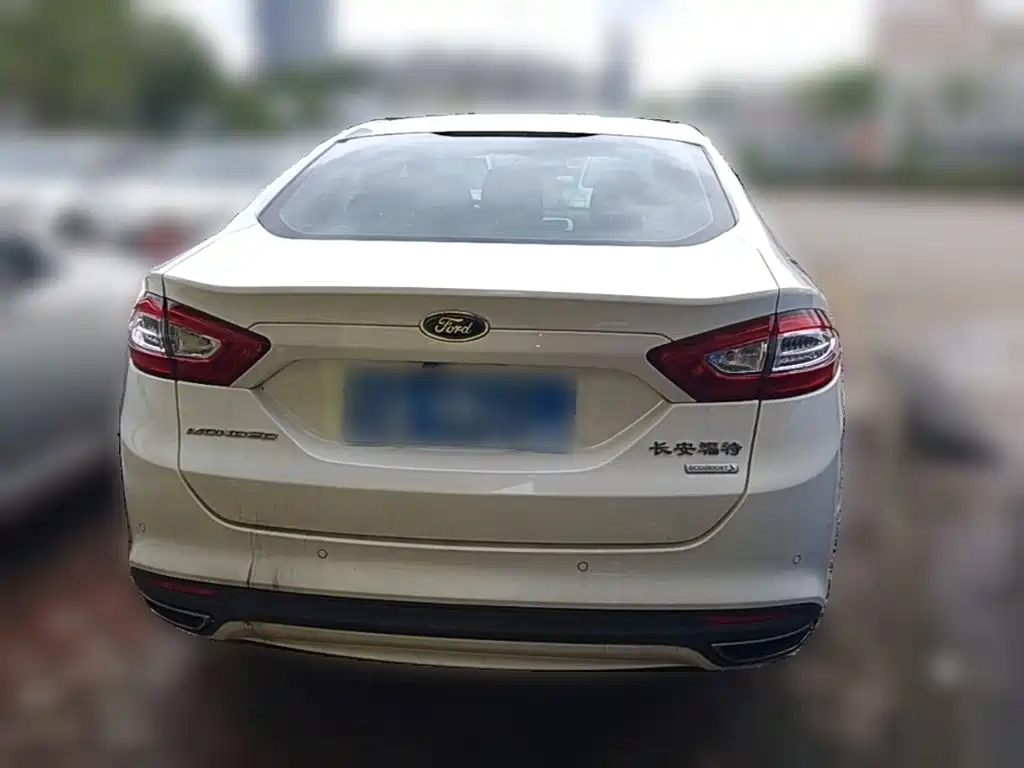 Ford Mondeo 2016 — фото 10