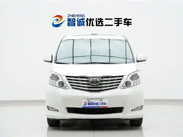 Toyota Alphard 2011
