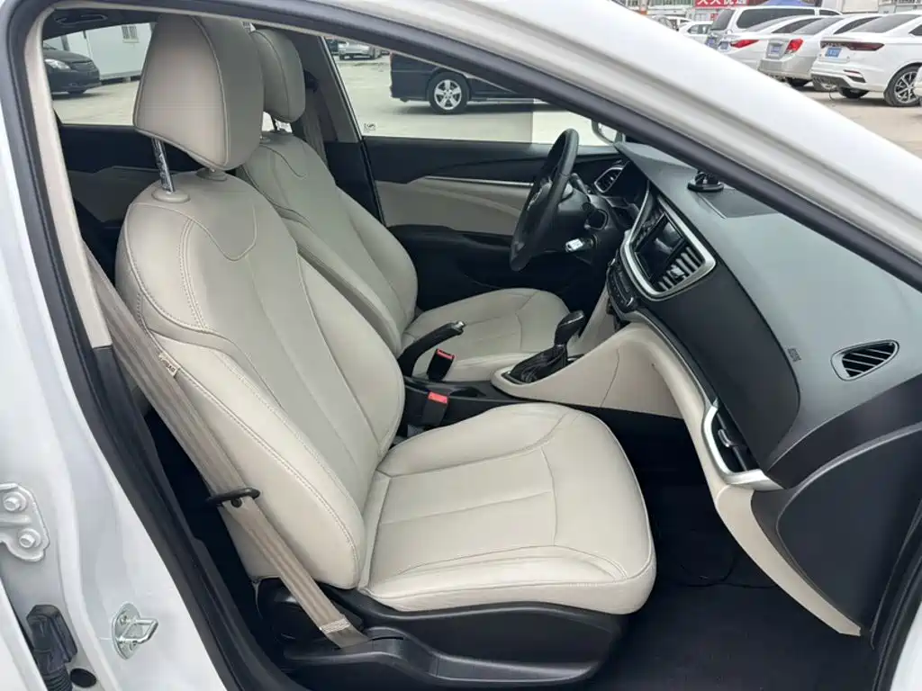 Buick Excelle 2020 — фото 15