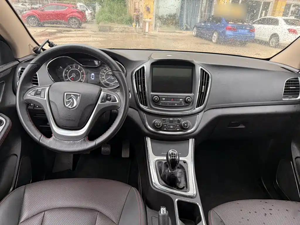 Baojun 560 2016
