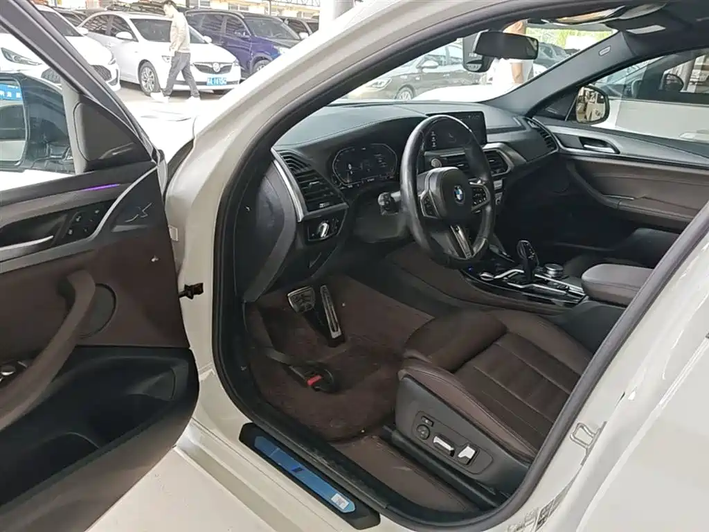 BMW X4 2020 — фото 16