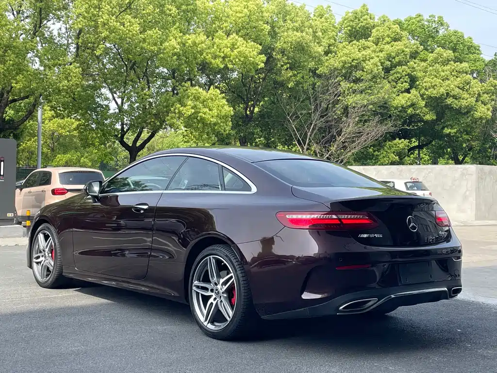 Mercedes-Benz E-Class 2019 — фото 12