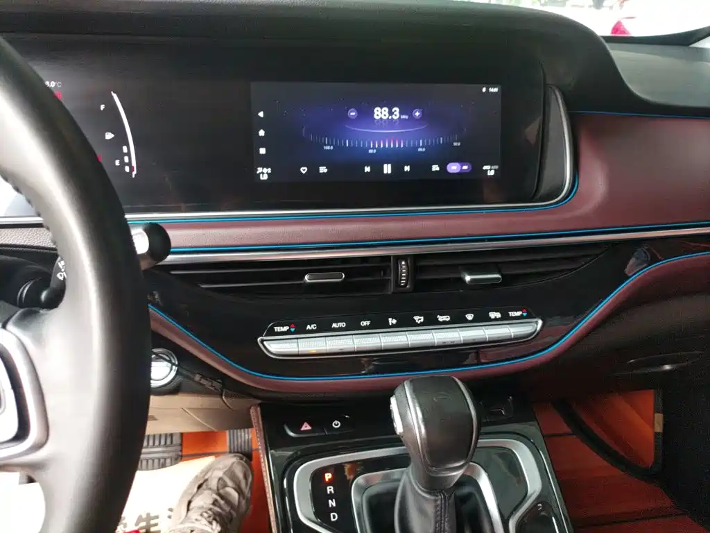 GAC Trumpchi M6 2023 — фото 9