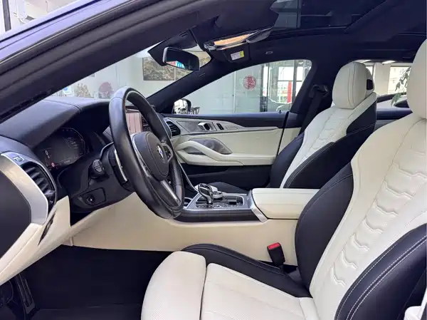 BMW 8 Series 2023