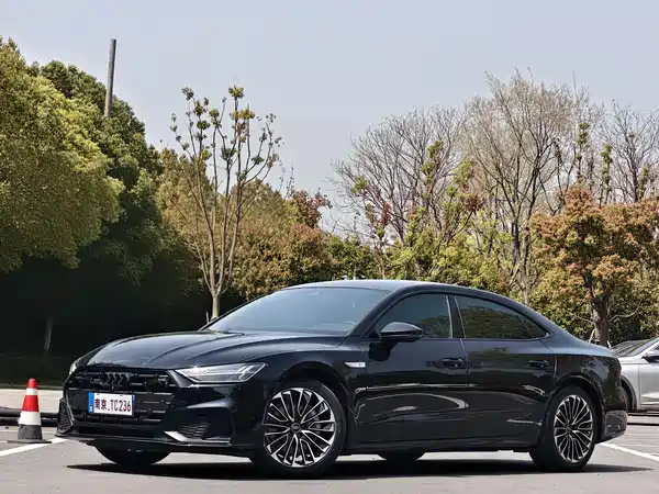 Audi A7L 2022