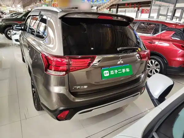 Mitsubishi Outlander 2018