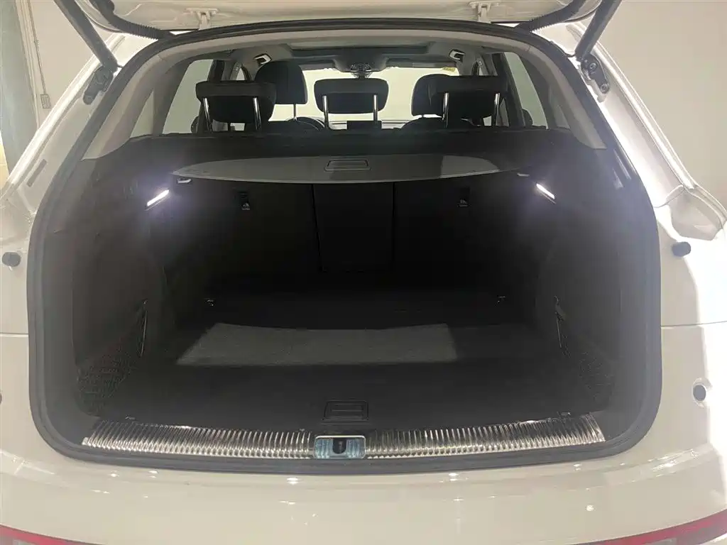 Audi Q5L 2021 — фото 15