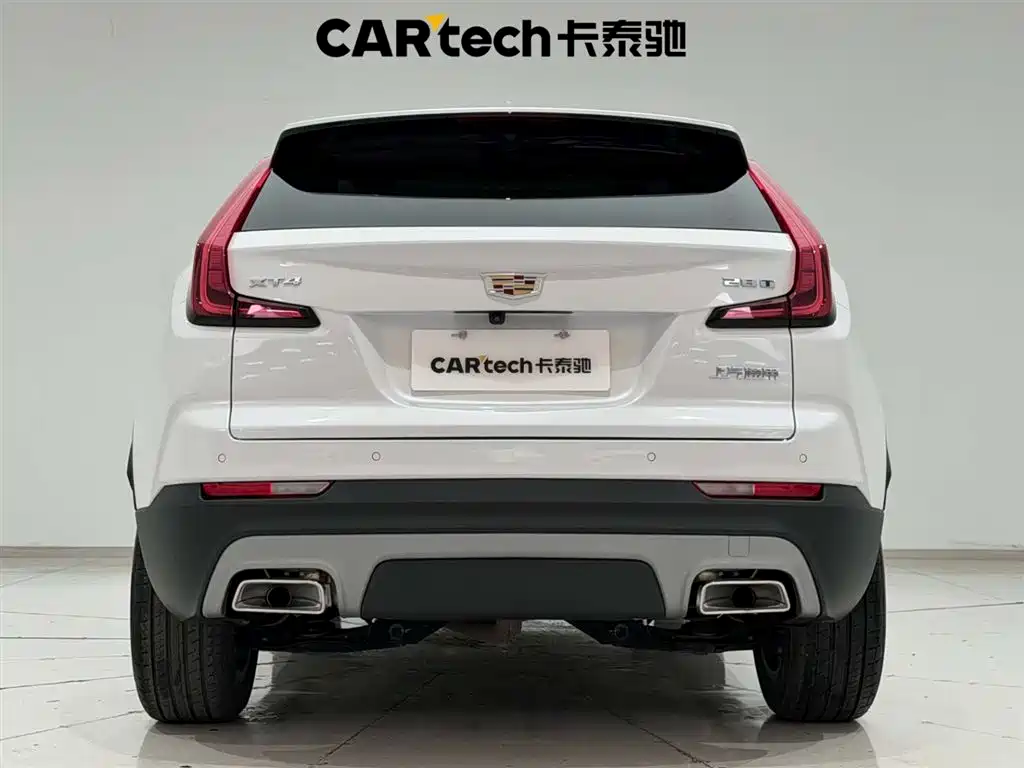 Cadillac XT4 2023 — фото 9