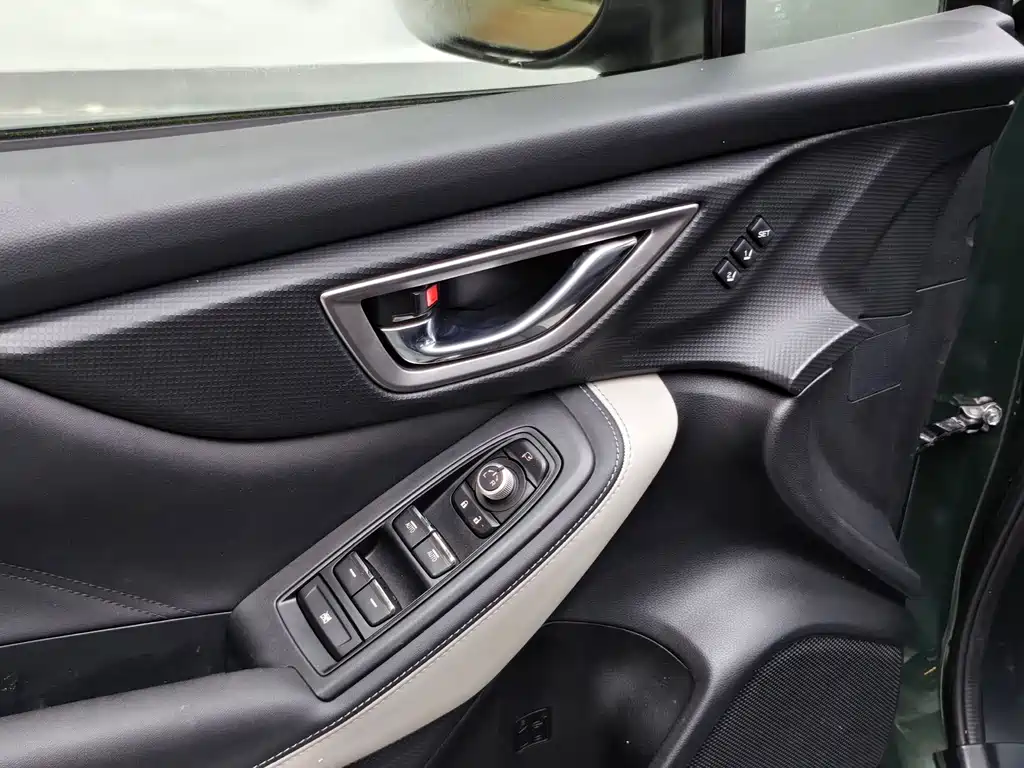 Subaru Forester 2022 — фото 13