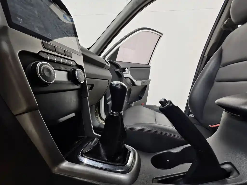 Chery Tiggo 3 2015 — фото 12