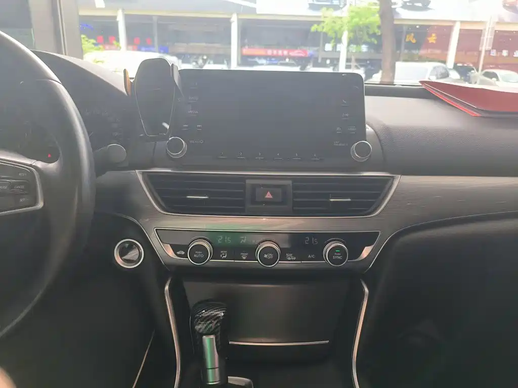Honda Accord 2021 — фото 13