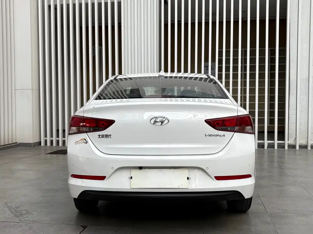 Hyundai Verna 2019 — фото 12
