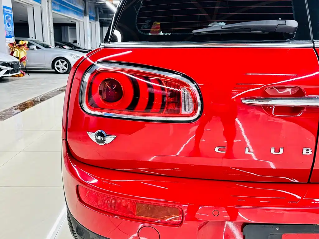 MINI Clubman 2018 — фото 11