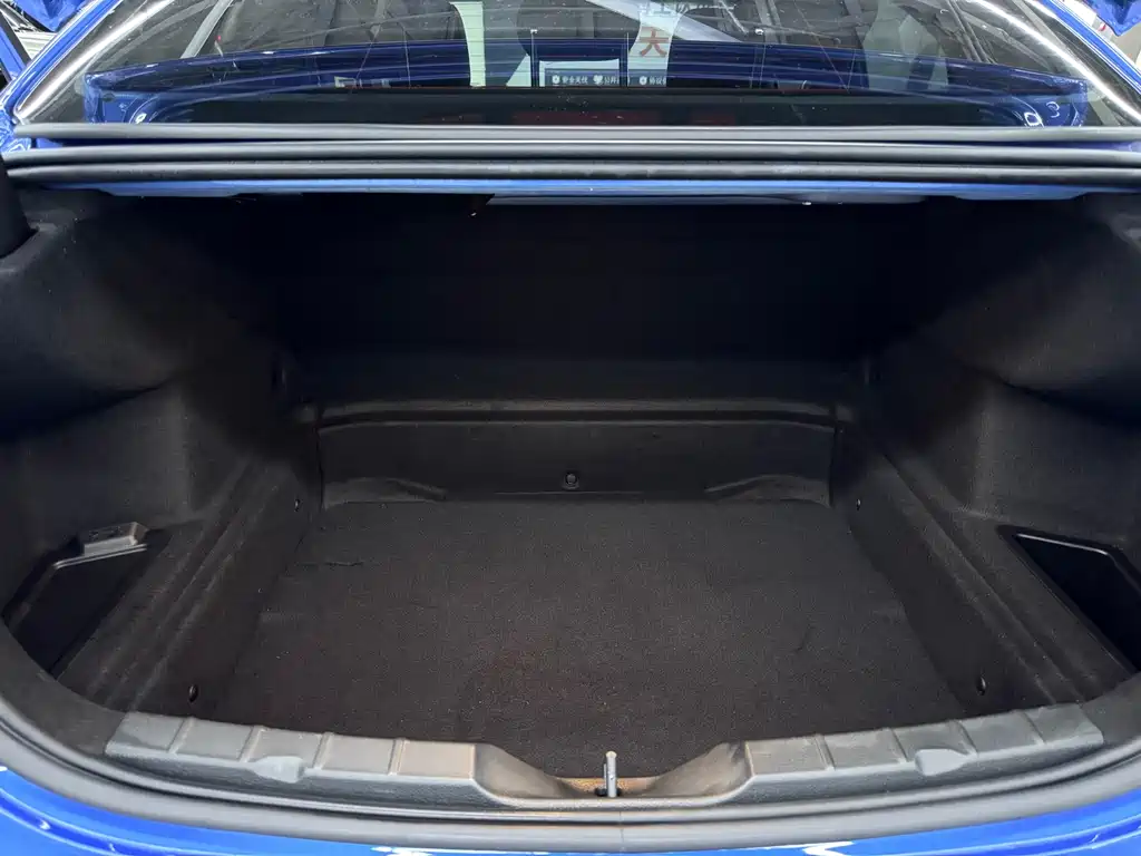 BMW 1 Series 2017 — фото 12