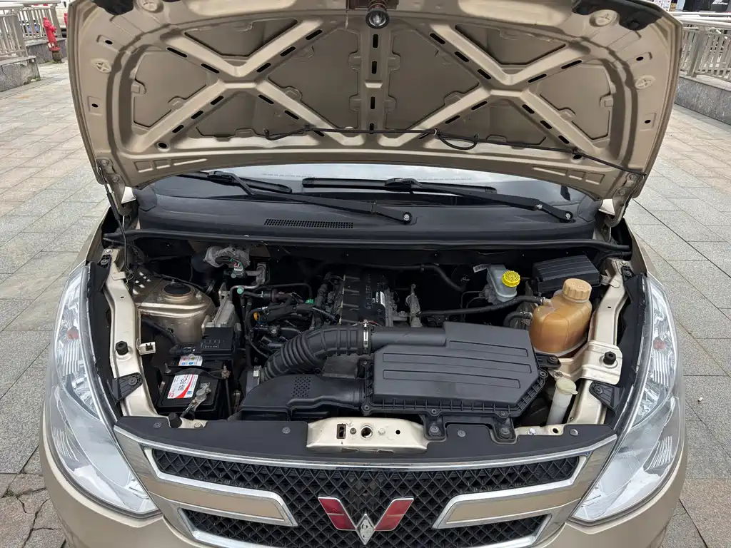 Wuling Rongguang V 2018 — фото 10