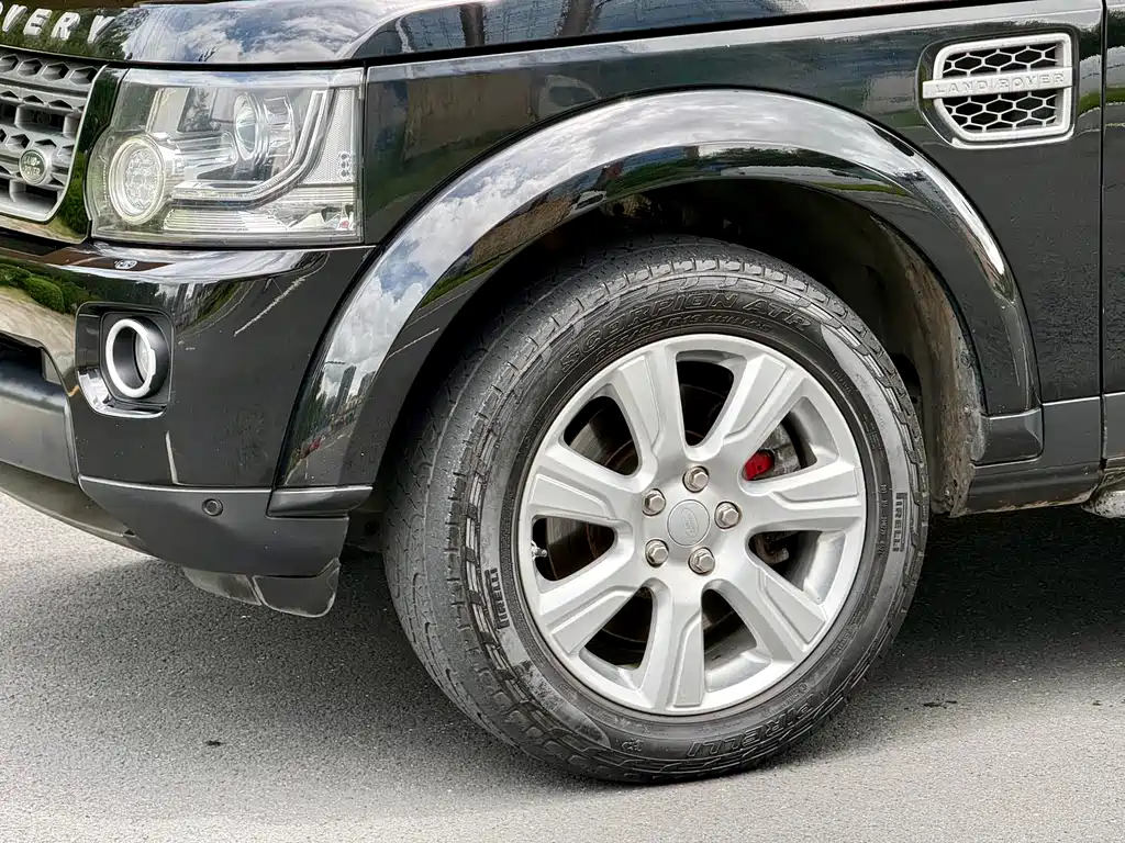 Land Rover Discovery 2015 — фото 5