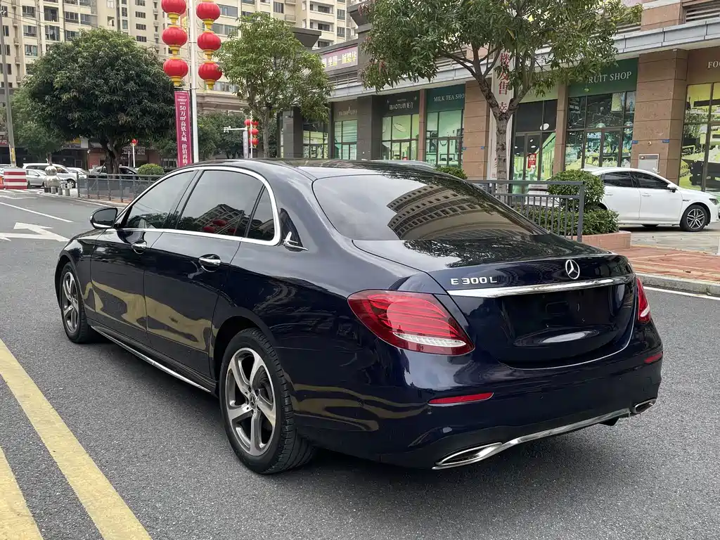 Mercedes-Benz E-Class 2018 — фото 7
