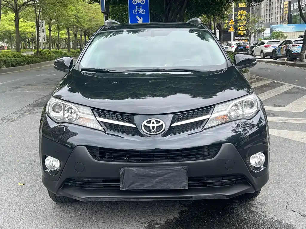 Toyota RAV4 2016 — фото 2