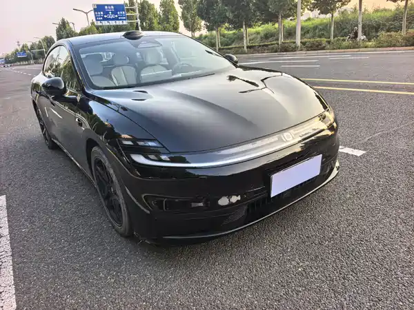Changan Qiyuan A06 2025
