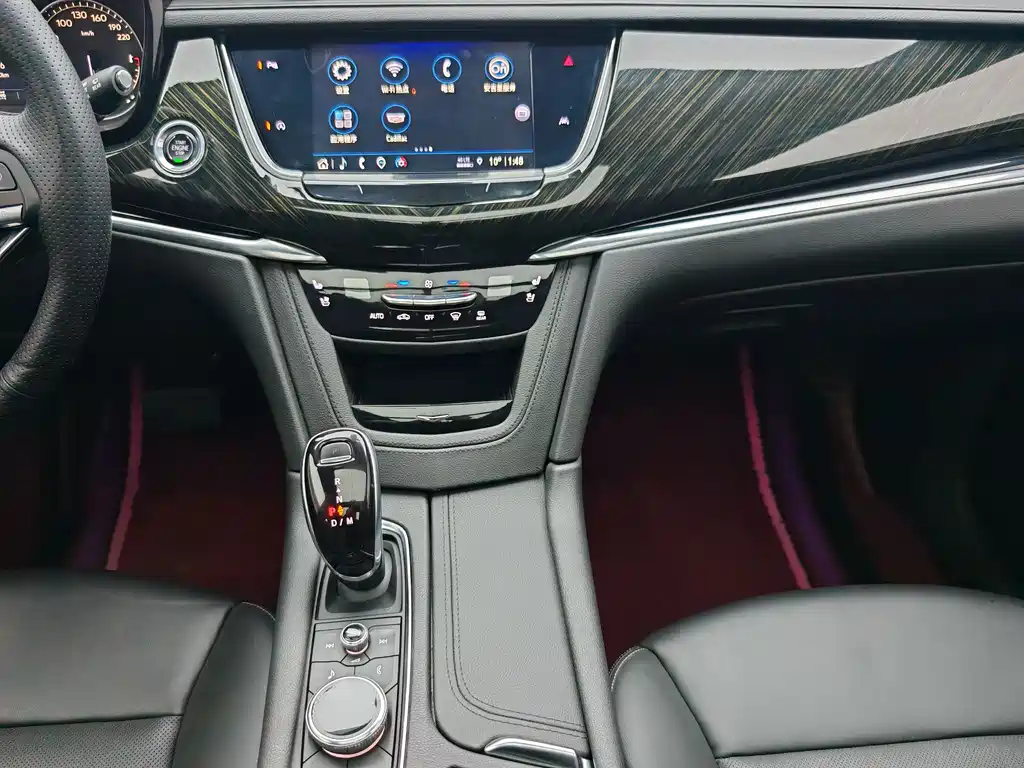 Cadillac XT6 2020 — фото 13
