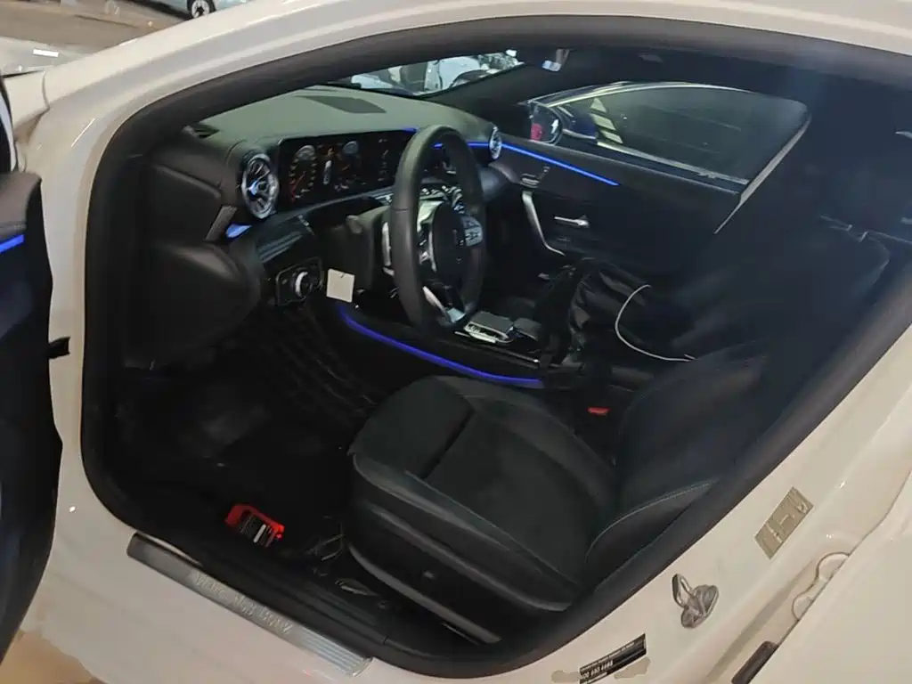 Mercedes-Benz A-Class 2020 — фото 15