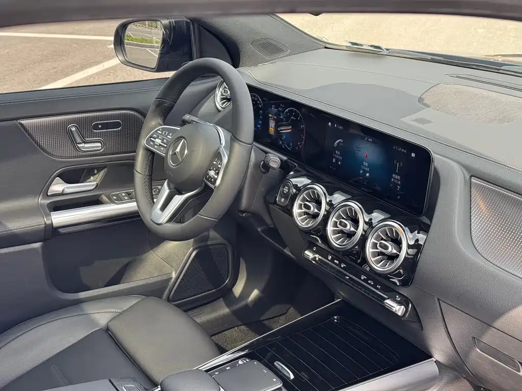 Mercedes-Benz GLA 2021 — фото 13