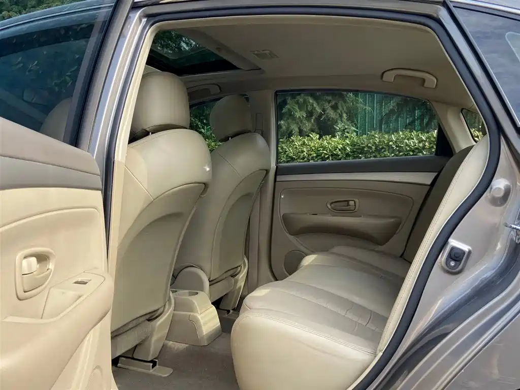 Nissan Sylphy 2013 — фото 5