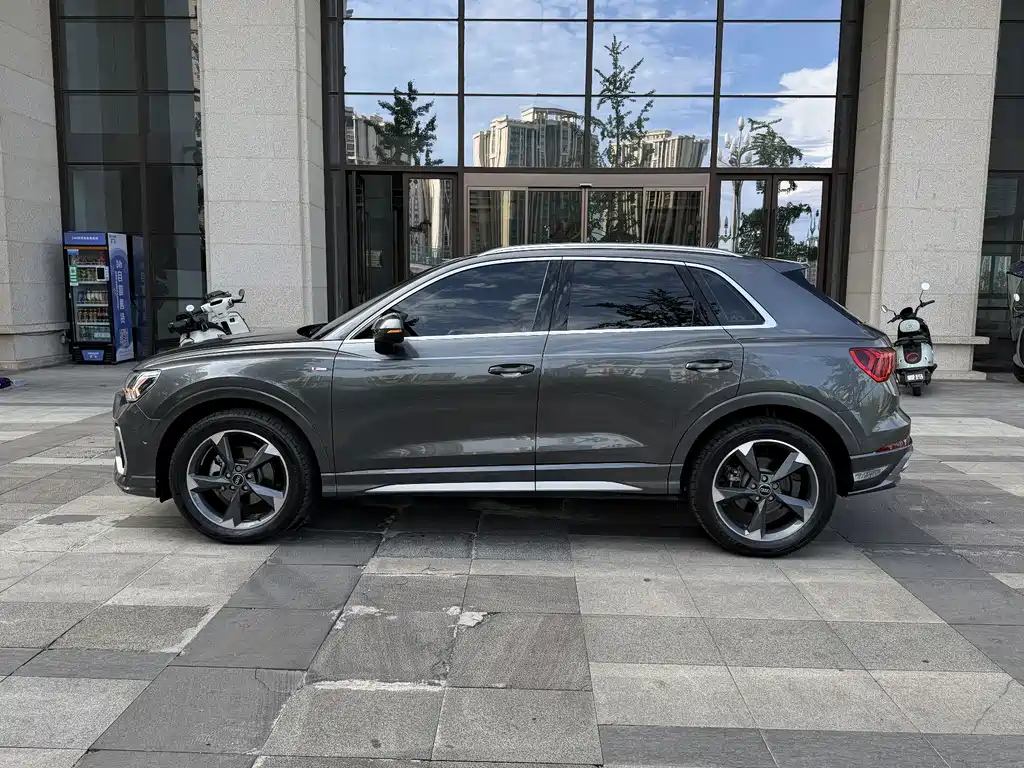 Audi Q3 2023