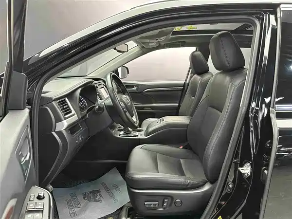 Toyota Highlander 2017