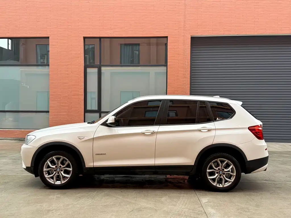 BMW X3 2012 — фото 14