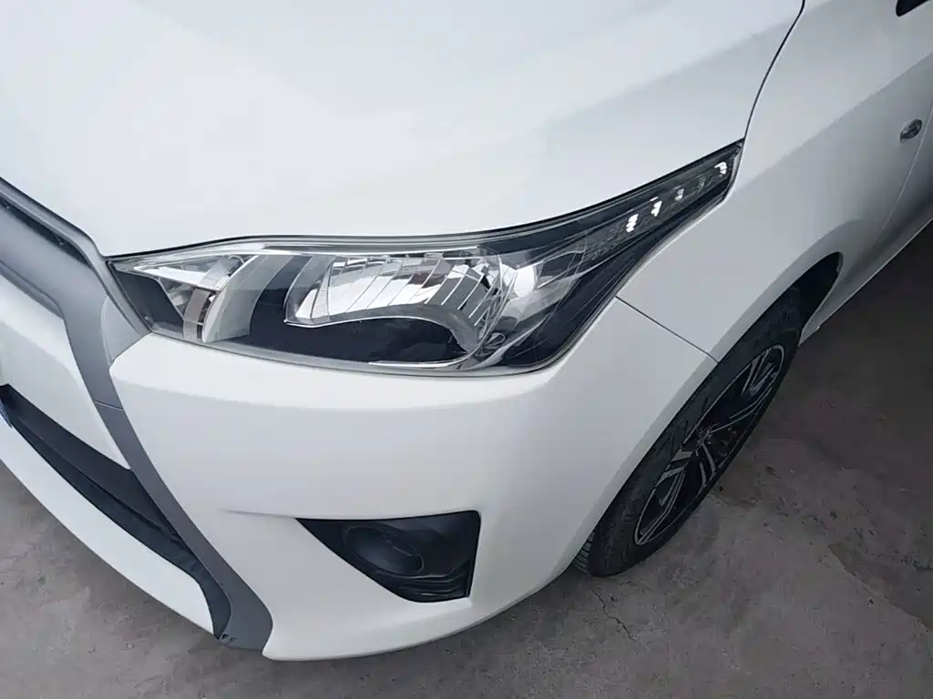 Toyota Yaris L 2016 — фото 24
