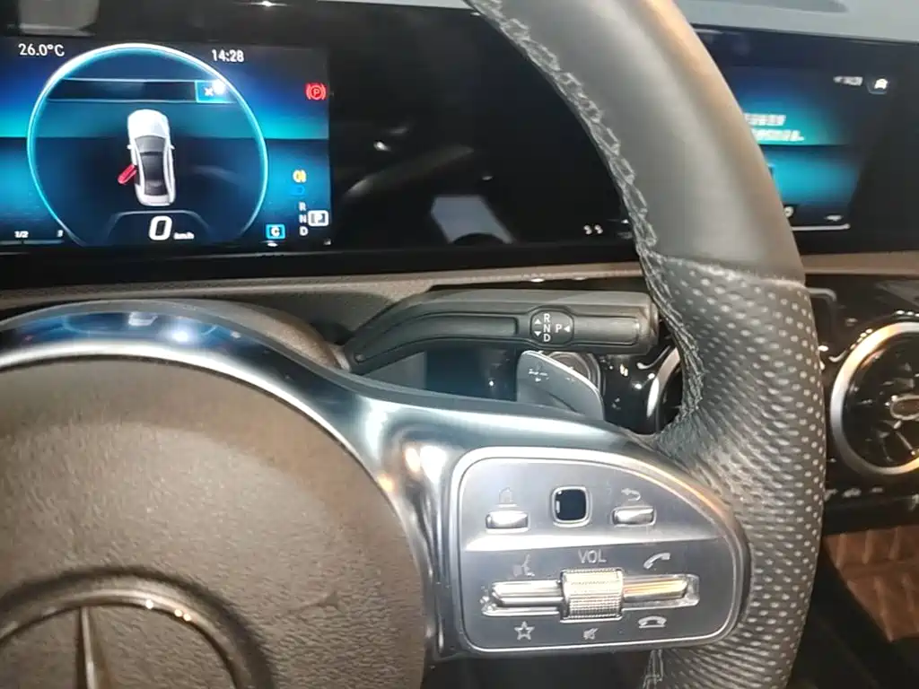 Mercedes-Benz A-Class 2020 — фото 14