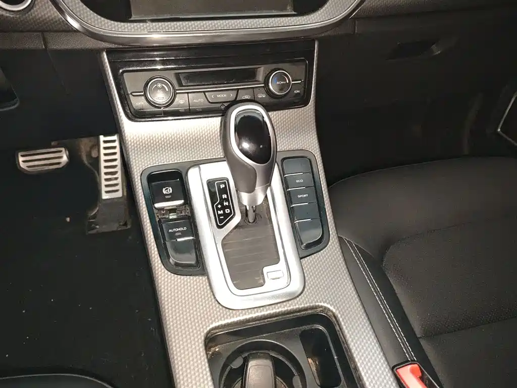 Geely Emgrand GS 2018 — фото 10