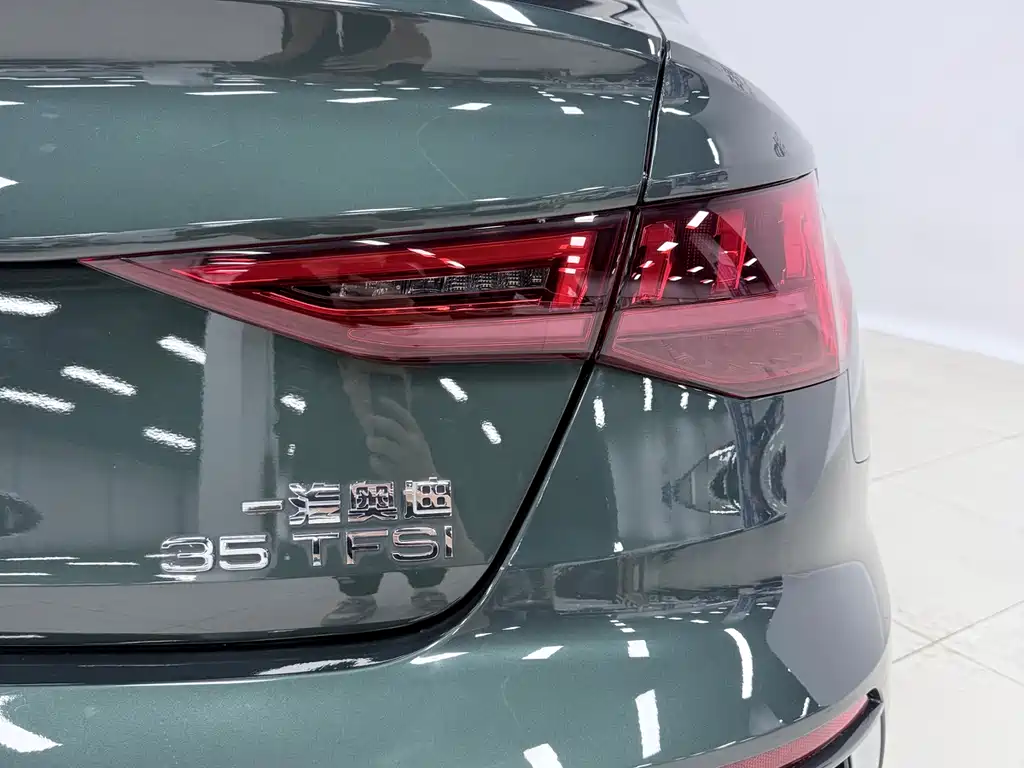 Audi A3 2023 — фото 9