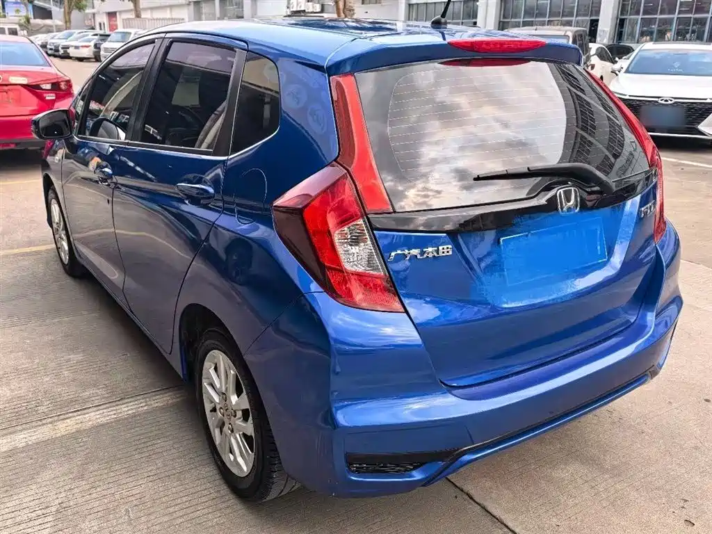 Honda Fit 2018 — фото 5