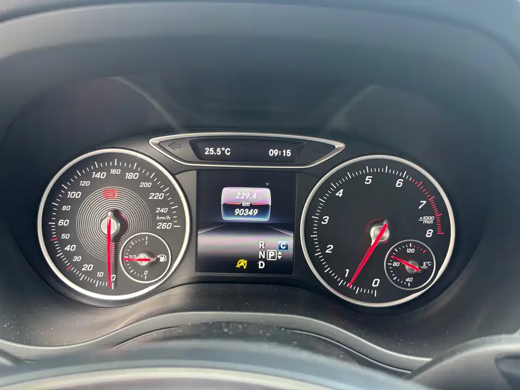 Mercedes-Benz B-Class 2017 — фото 10