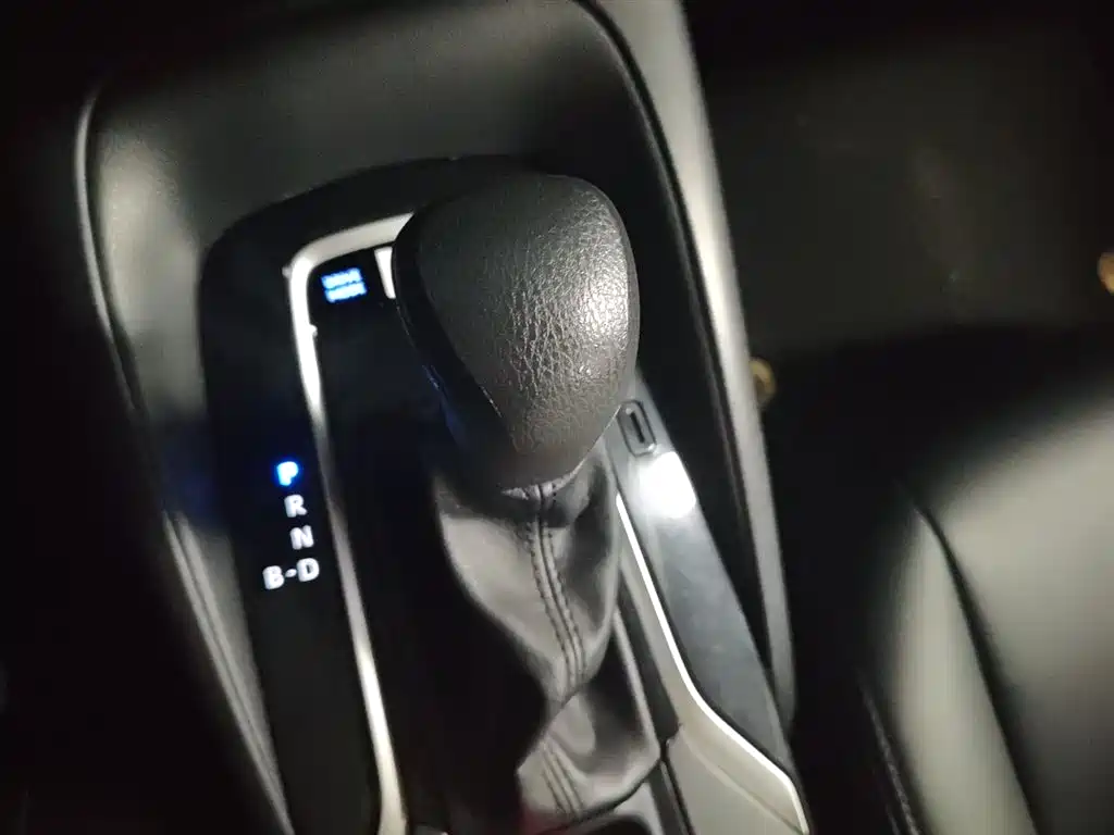 Toyota Corolla 2021 — фото 14