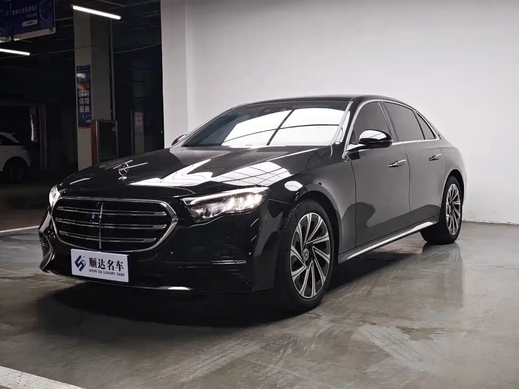 Mercedes-Benz E-Class 2024