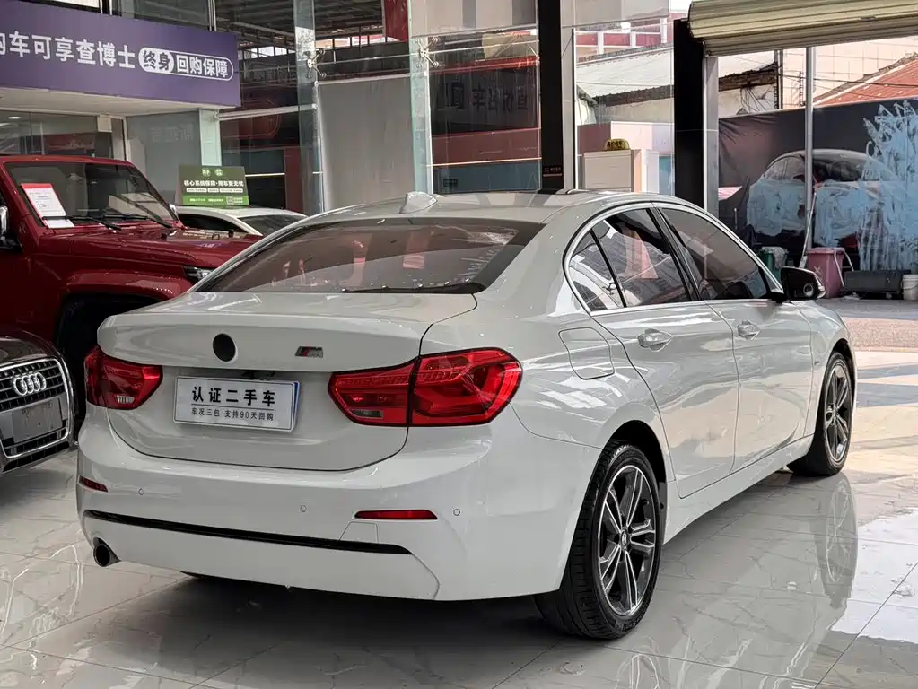 BMW 1 Series 2018 — фото 4