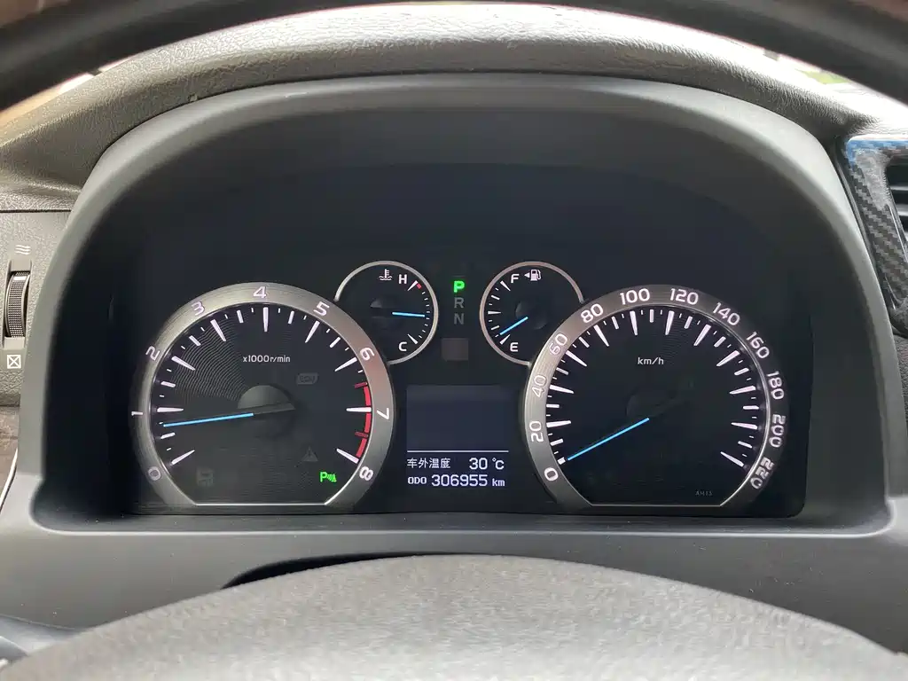 Toyota Alphard 2012 — фото 25