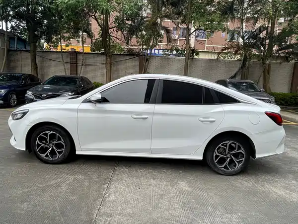 MG5 2022