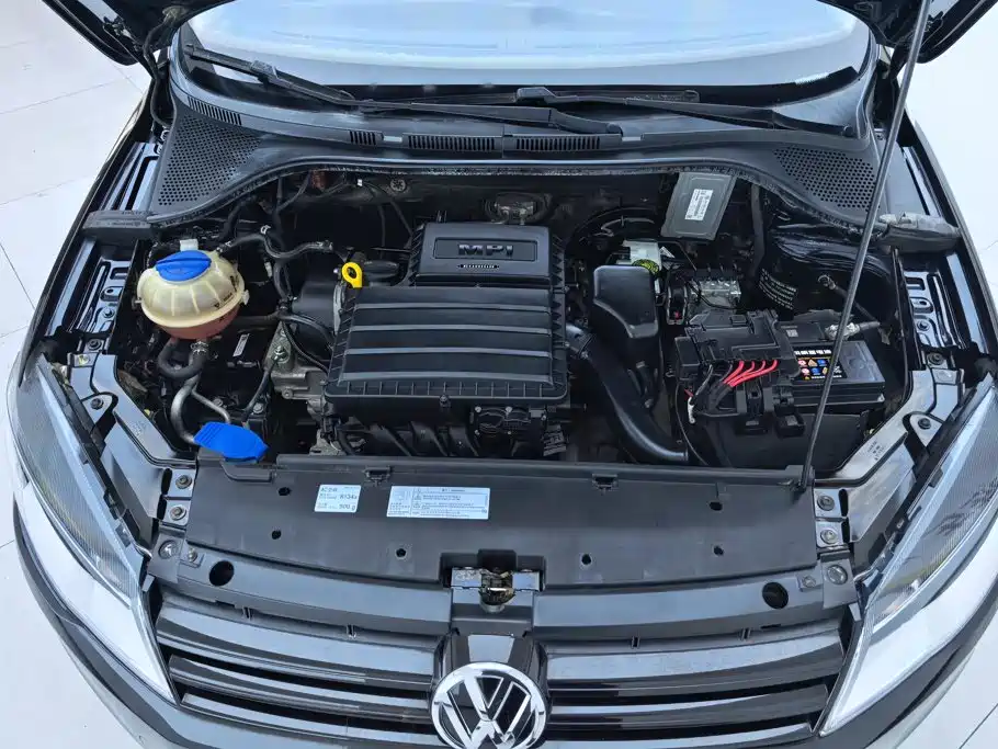 Volkswagen Jetta 2016 — фото 10