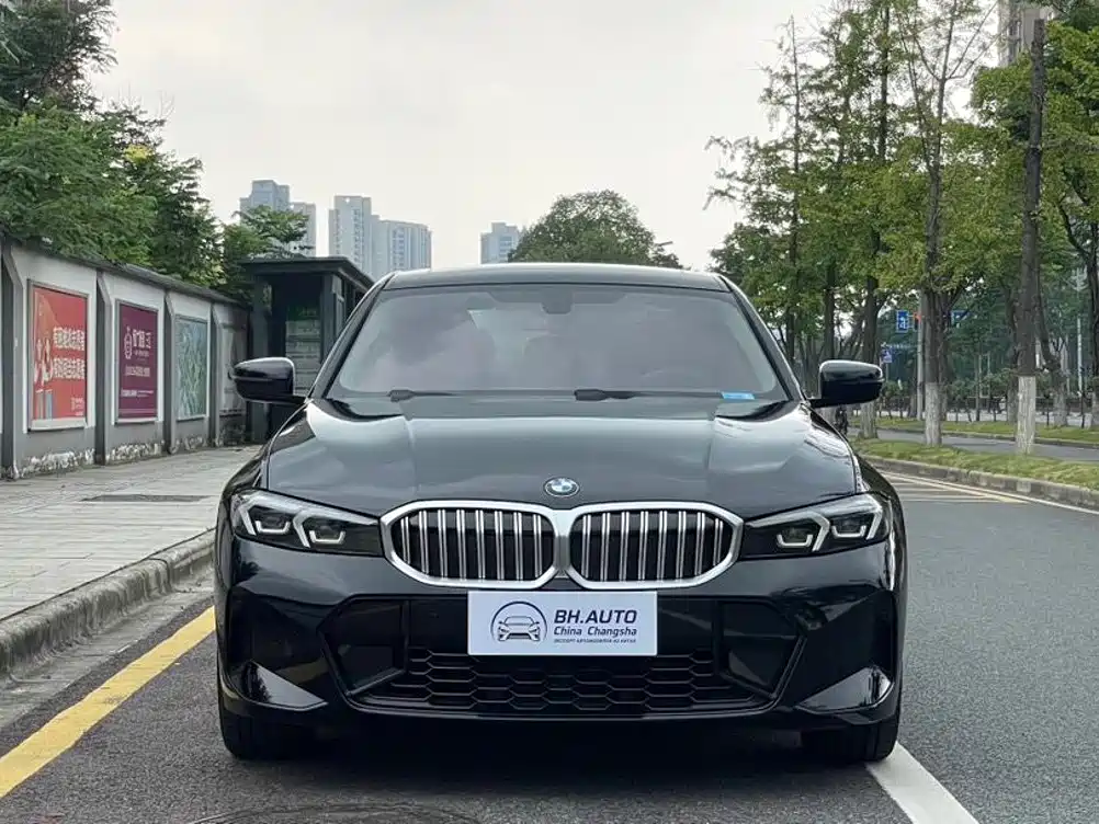 BMW 3 Series 2023