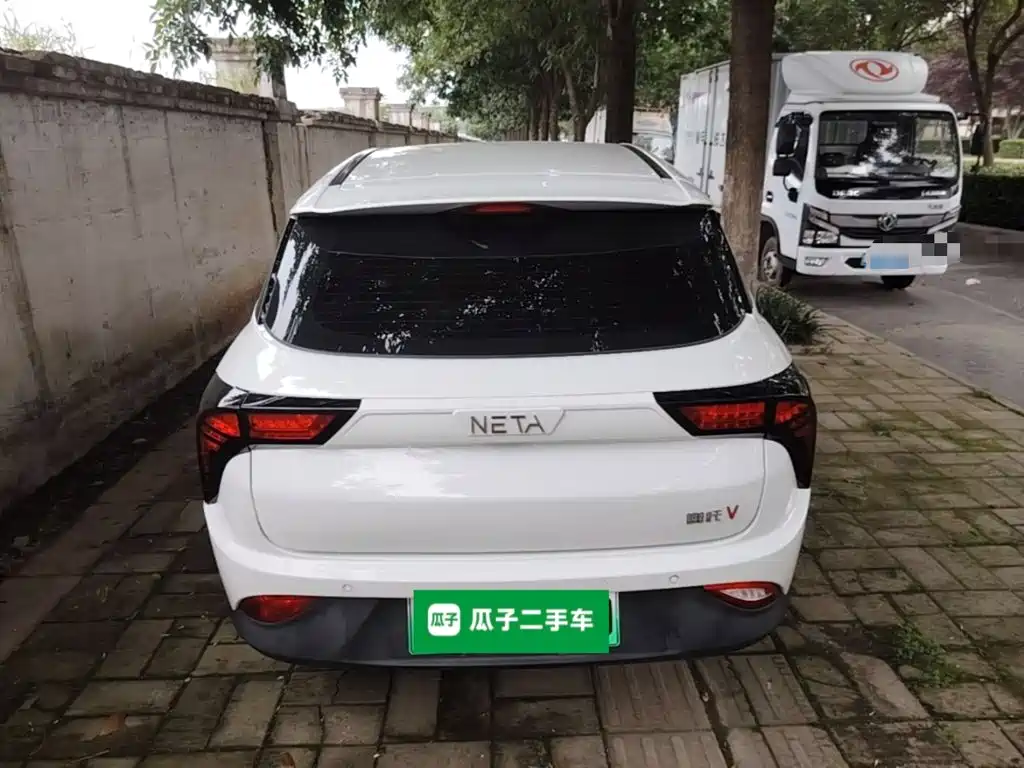 Neta V 2021