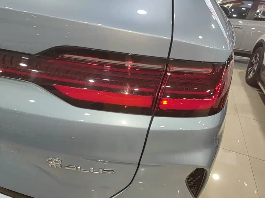BYD Song PLUS New Energy 2024 — фото 8